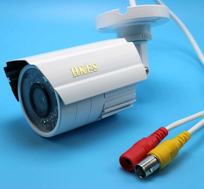 HKES-1500U  уличная AHD видеокамера 1280/960, ИК - свет 15-20 метров.